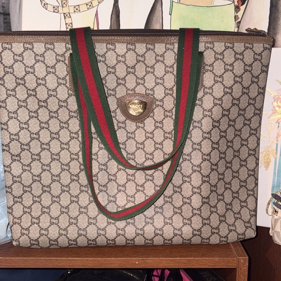 🔥Authentic Gucci Plus Vintage Tote - Picture 1 of 17